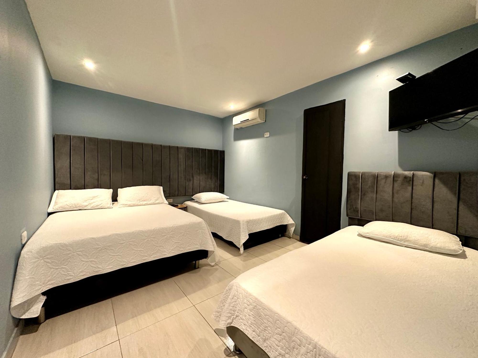 Hotel Londres バジェドゥパル エクステリア 写真
