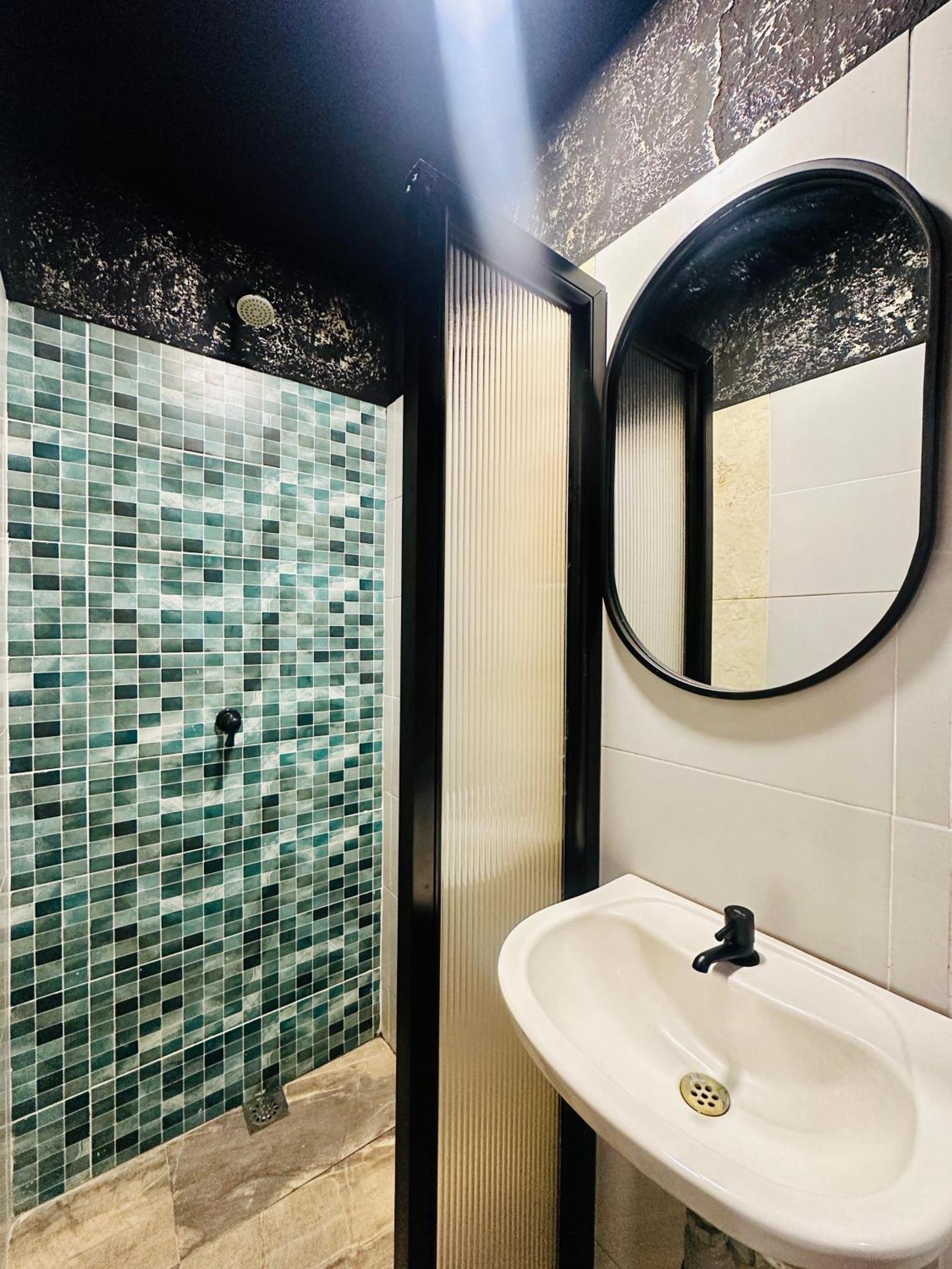 Hotel Londres バジェドゥパル エクステリア 写真